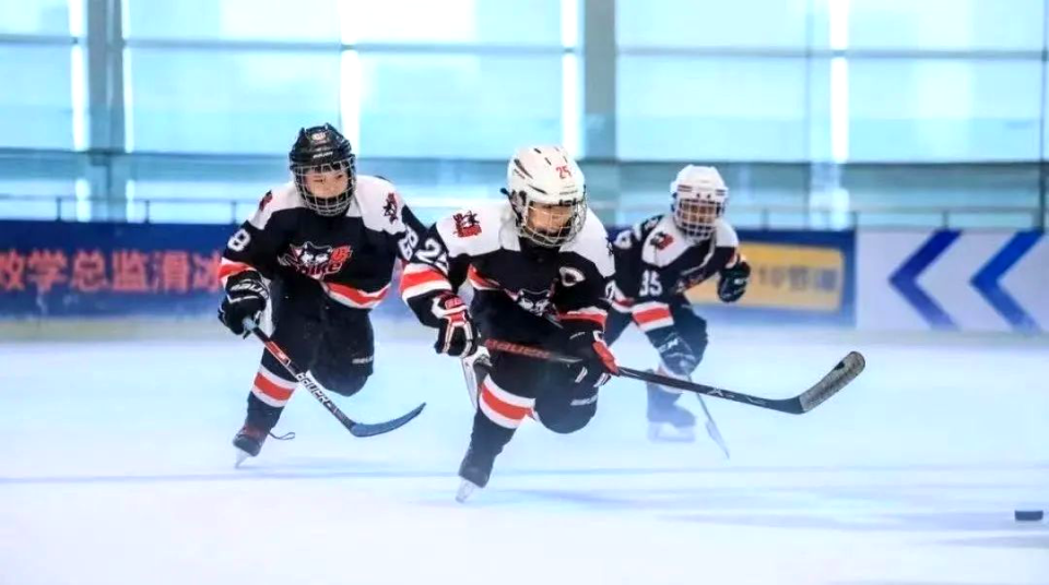 不少市民和 不少市民和