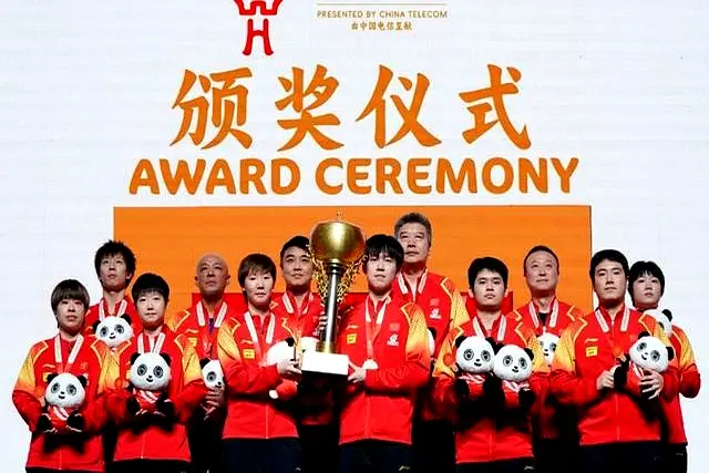 手们努力的, 观众们的呐 手们努力的, 观众们的呐