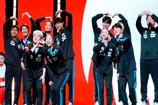 着即将到来, 观众的热烈, tenan 着即将到来, 观众的热烈, tenan